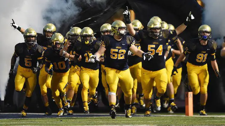 St. Thomas Aquinas High School Football: Team Overview