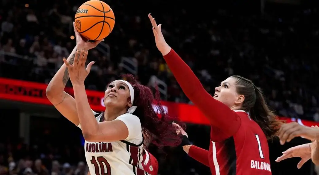 South Carolina Gamecocks vs UNC: Women's Basketball Stats