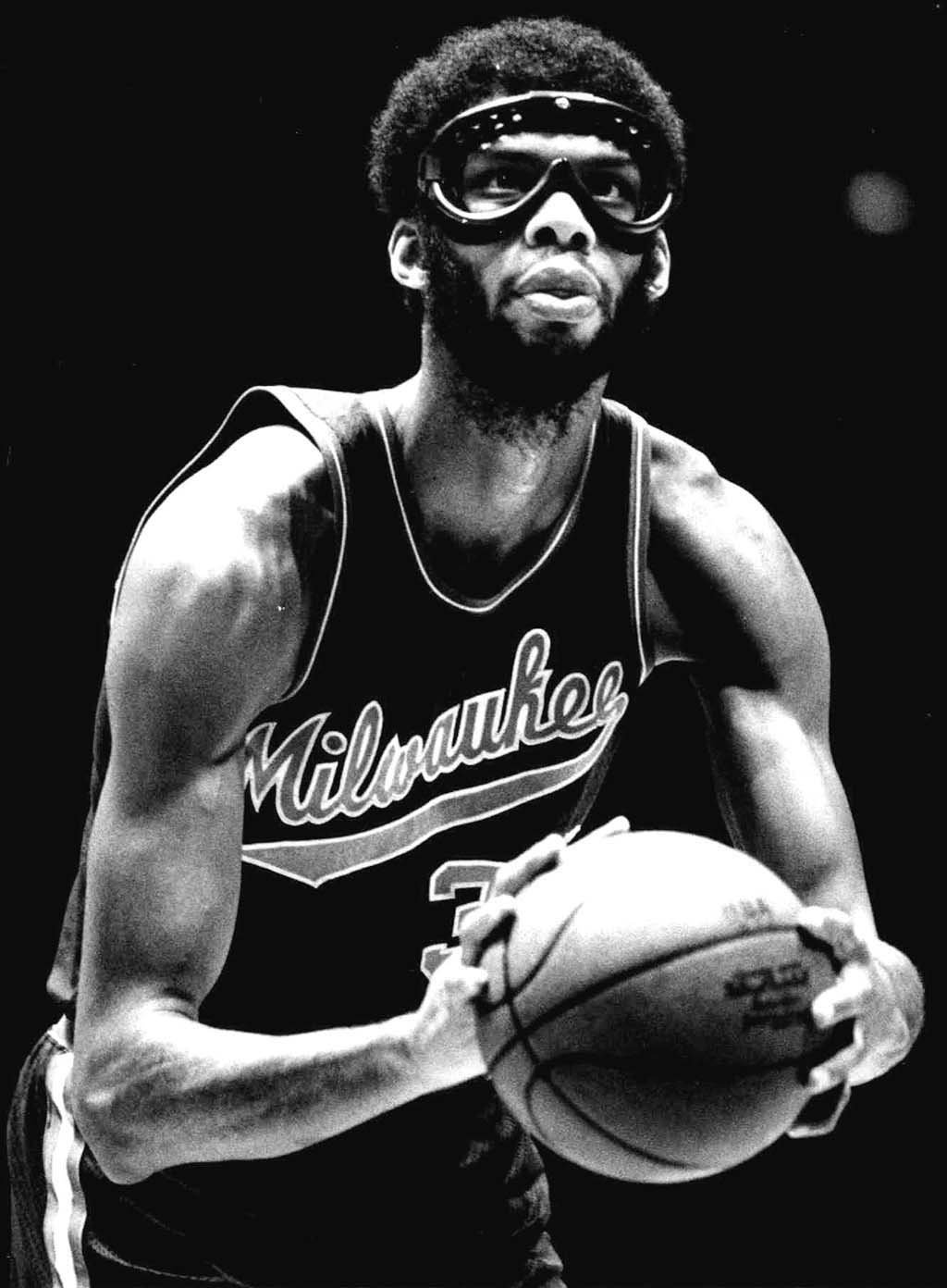 Kareem Abdul-Jabbar - Life History