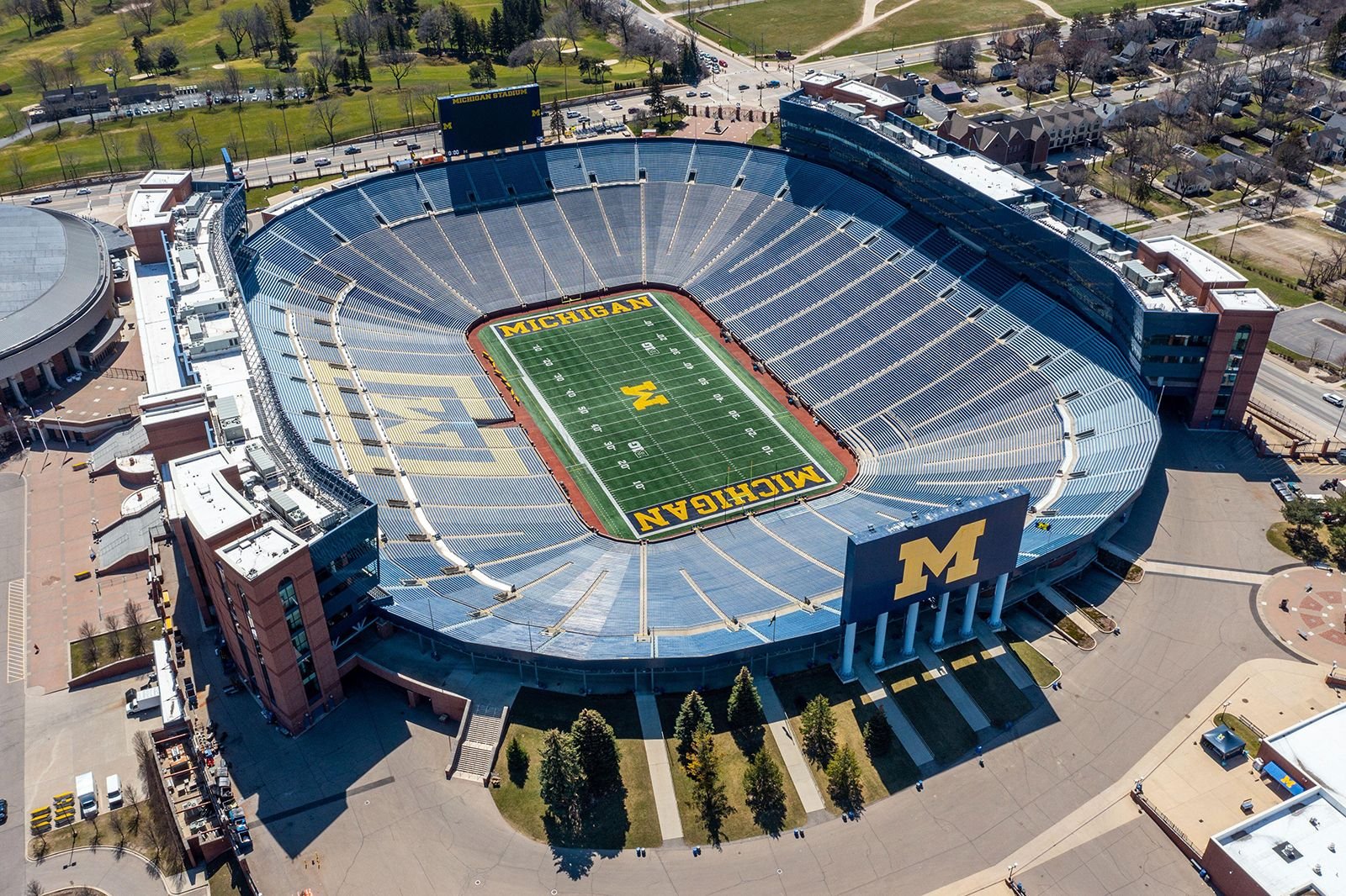 Biggest College Basketball Arenas: A Look at the Largest Venues