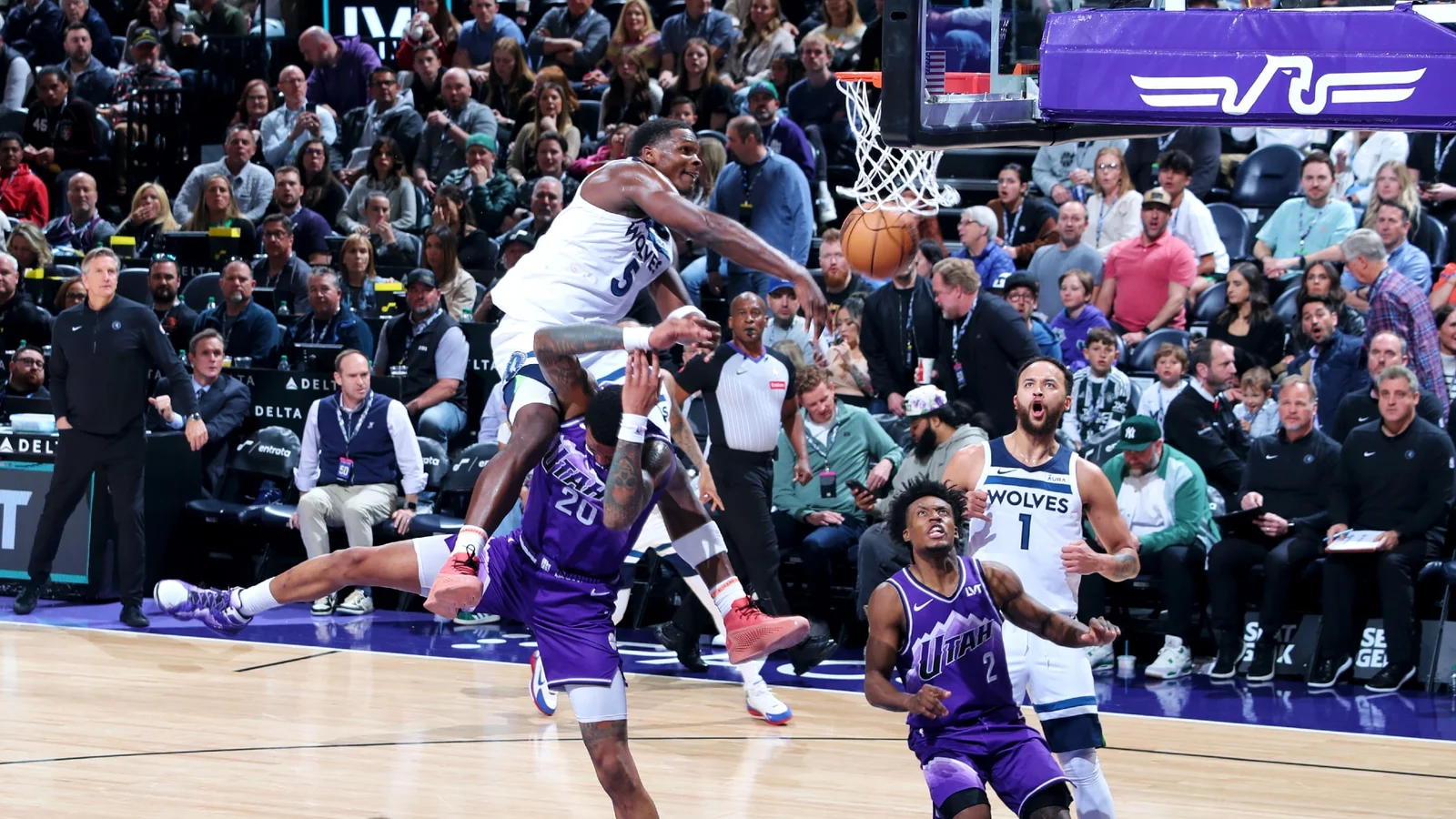 Best Basketball Posters: Top Picks for Fans