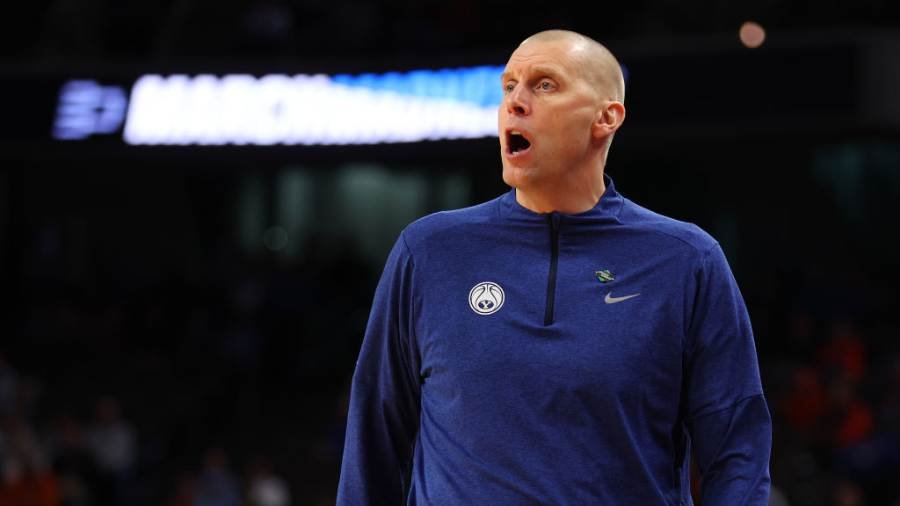 BYU Basketball Coach: Leadership and Achievements