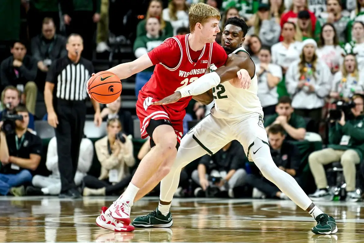 Where to Watch Wisconsin Badgers vs Michigan State Spartans: Men's Basketball
