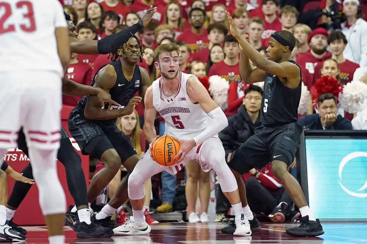 Wisconsin Badgers vs Michigan State Spartans: Men's Basketball Stats