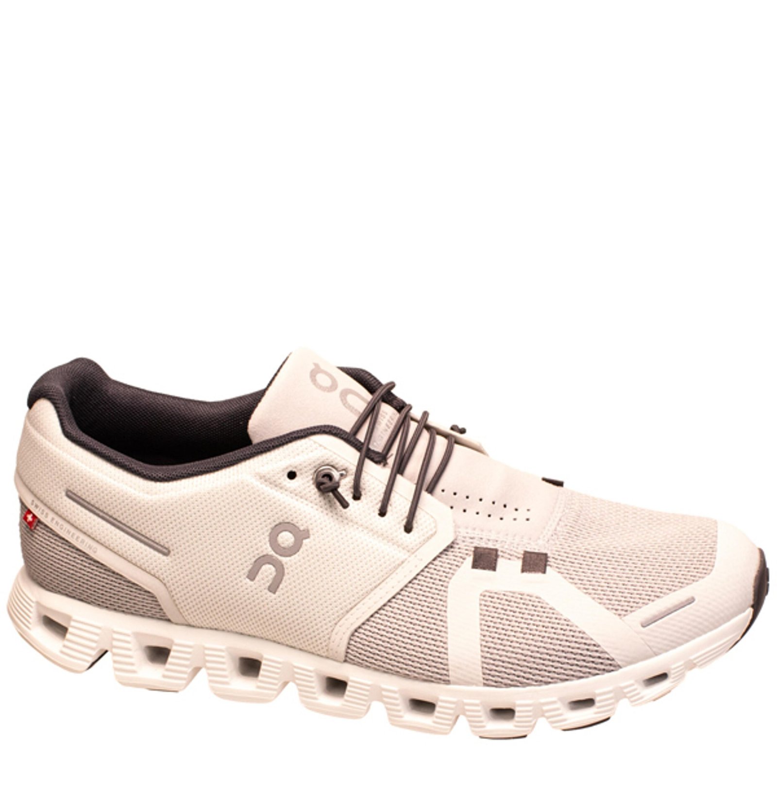 Cloud Tennis Shoes for Women: Comfort Meets Performance