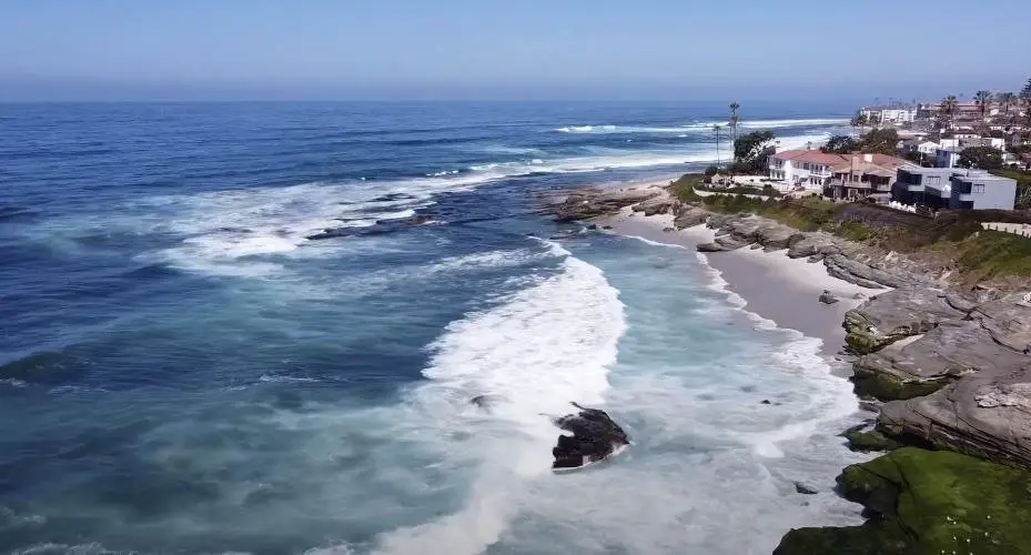 Tourmaline Surfing Park: A Guide to San Diego's Surf Haven