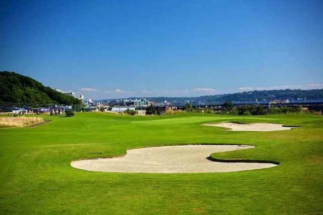 Interbay Golf Course: Scenic Views and Great Play
