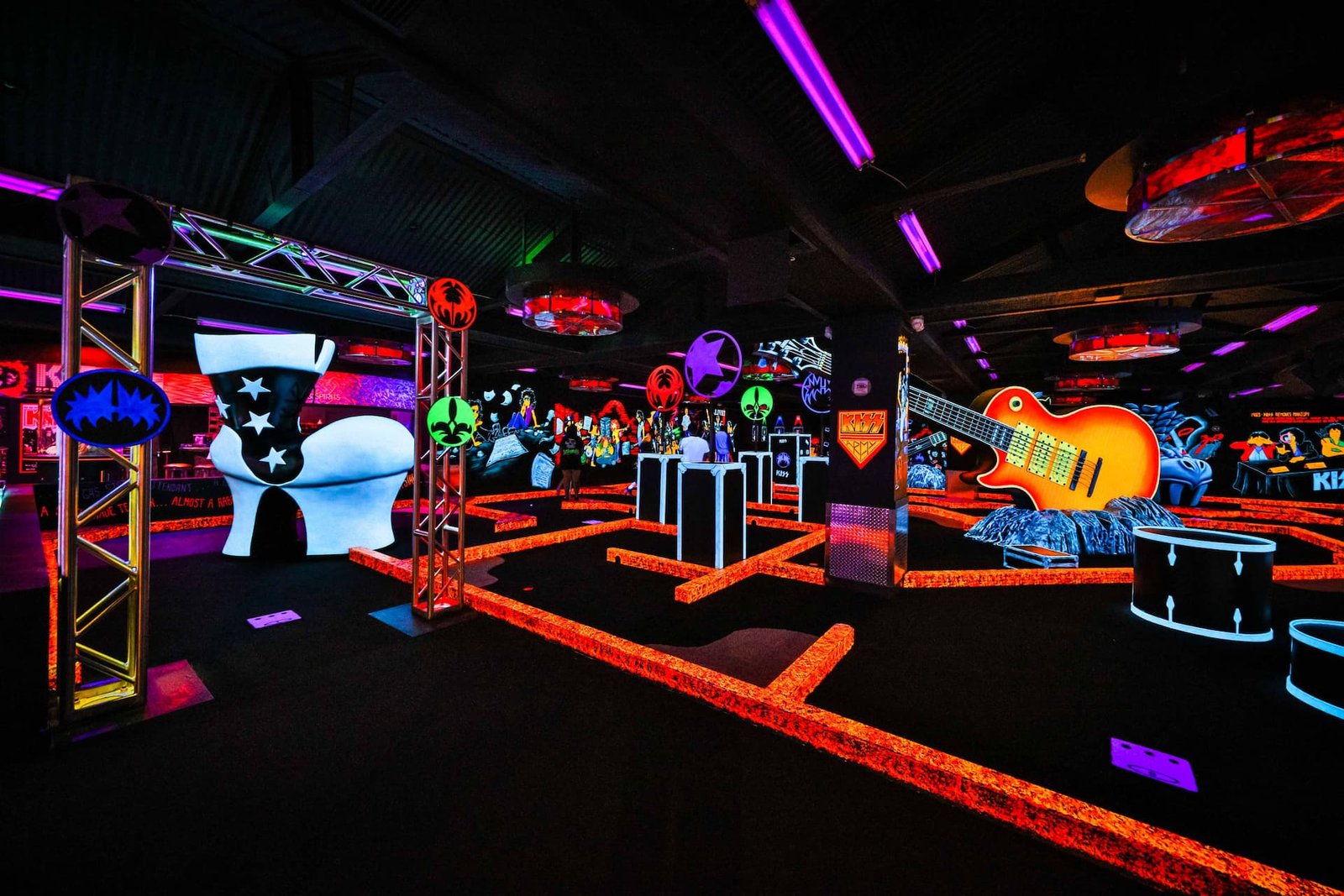 KISS Mini Golf: Rock and Roll Your Way to Fun