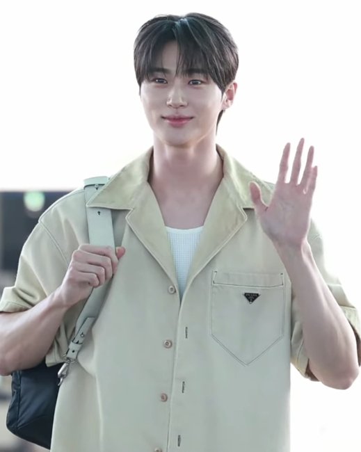 Lee Woo-seok - Life History