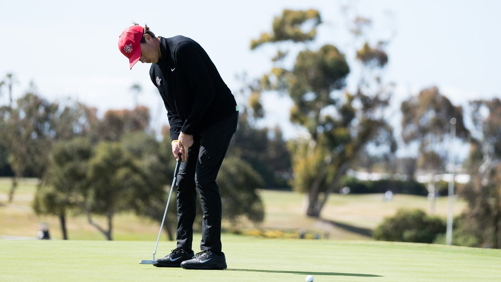 Aldarra Golf Club: Exclusive Membership and Stunning Views