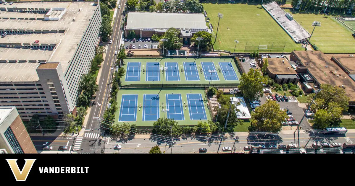 Vanderbilt Tennis Club: Community and Facilities