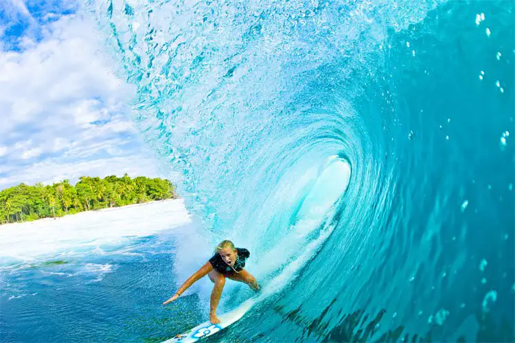 Best Surfing Quotes: Inspirational Words from the Surfing World
