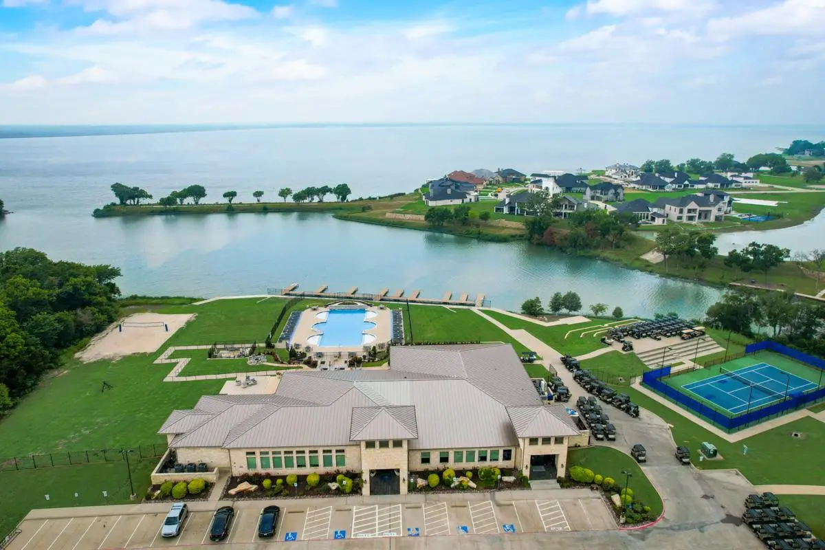Heath Golf and Yacht Club: Luxury Golfing Experience
