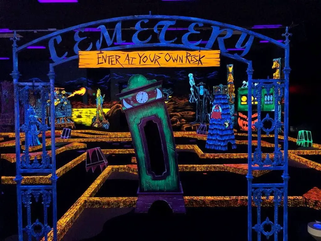 Monster Mini Golf Deer Park: Family Fun Awaits