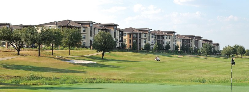 Golf Club Apartments: Live Where You Play