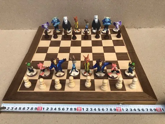 LOL Chess: When League of Legends Meets Chess