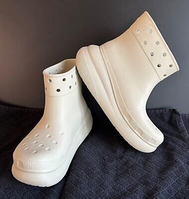 Crocs Tennis Shoes: Versatile Footwear for Any Occasion