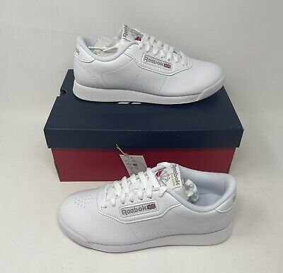 White Tennis Shoes for Women: Timeless Options