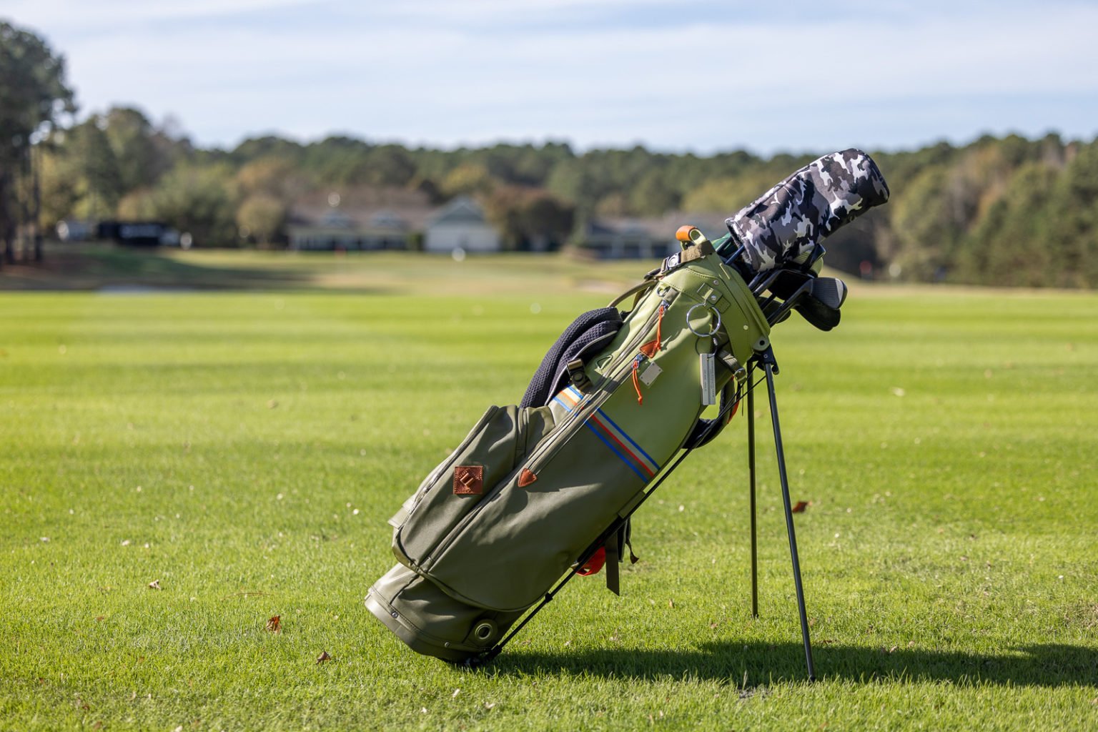 Sunday Golf: Lightweight Golf Bags for the Minimalist Golfer