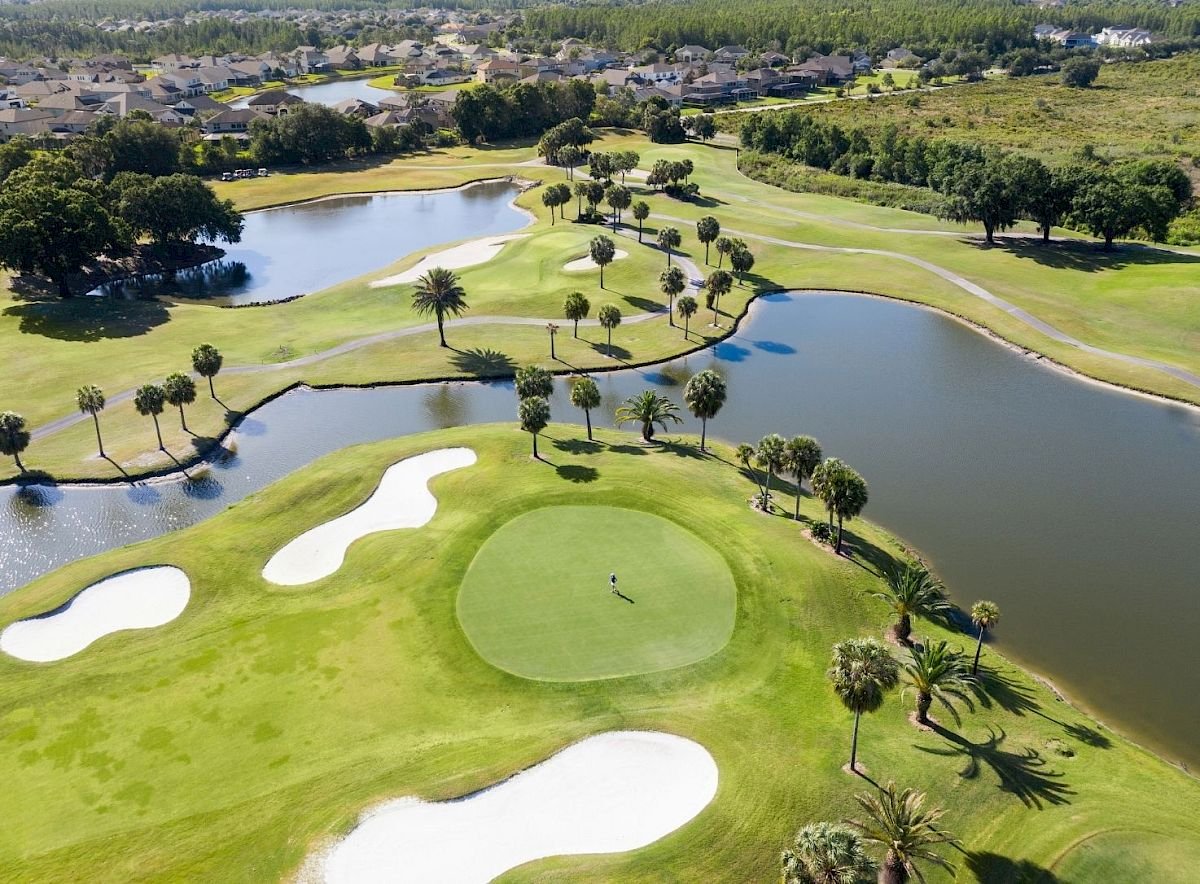 Bardmoor Golf and Tennis Club: Premier Facilities Overview